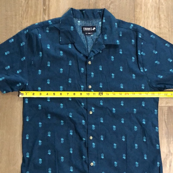 NWOT! - TRUNKS Surf & Swim Co. 100% Cotton Short Sleeve Button Down Shirt - Picture 6 of 6